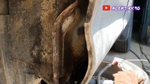 DELICA Ремонт порога и задней арки.