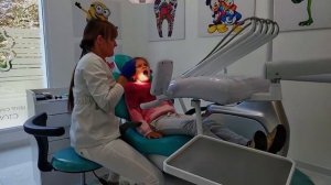 Не хочу ИДТИ К СТОМАТОЛОГУ ! Почему ЯНА  У СТОМАТОЛОГА Лечим зубы Скетчи