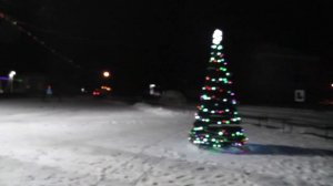 Наше предновогоднее село Вад : как украшен центр, магазины и частные дома / Нижегородская область