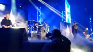 Thousand Foot Krutch- Be Somebody (Live)