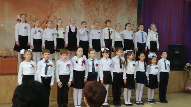 Не забывай те грозные года... смотреть онлайн