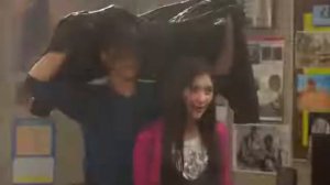 Истории Райли (1сезон 1серия) мая устроила пожар