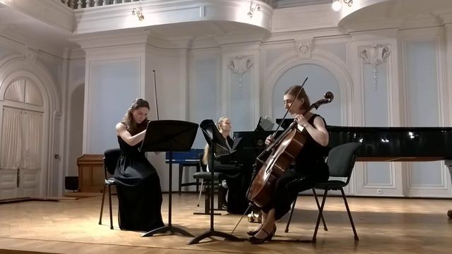 Д.Шостакович. Трио №2 ми минор для скрипки, виолончели и фортепиано, соч. 67, 1 и 2 части смотреть онлайн