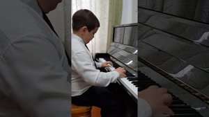 А. Абелян "Брейк-данс" - исполняет Малхасян Миран