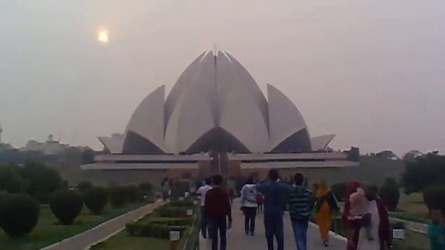 LOTUS TEMPLE IN DELHI, INDIA смотреть онлайн