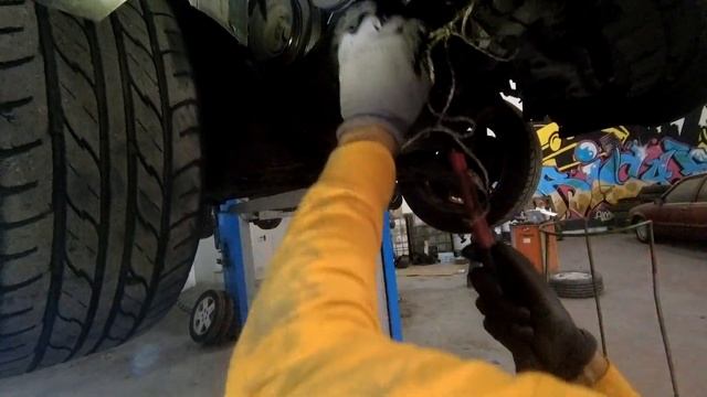 ✅Como CAMBIAR TERMOSTATO, BOTE de EXPANSION y LIQUIDO Refrigerante GOLF GTI MK3 8v смотреть онлайн