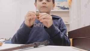 Распаковка волшебной палочки Гарри Поттера