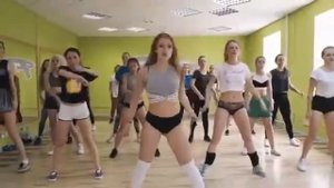 Танцы Полины Дубковы часть 3