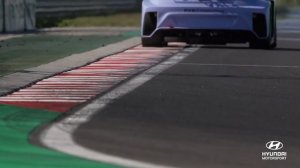Hyundai Veloster N ETCR Track Action