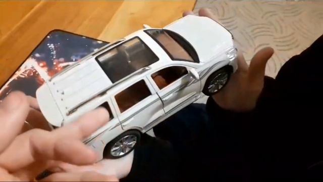 Мы смотрим и думаем, придумываем что с ней делать дальше смотреть онлайн