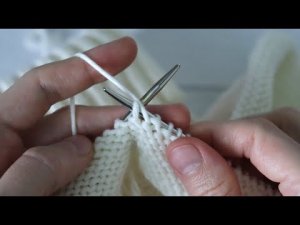 Вяжем вместе ИЗНАНОЧНЫЕ петли  Как вязать изнаночные спицами