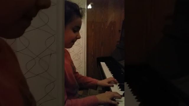 Leylanin piano ile ifasi смотреть онлайн