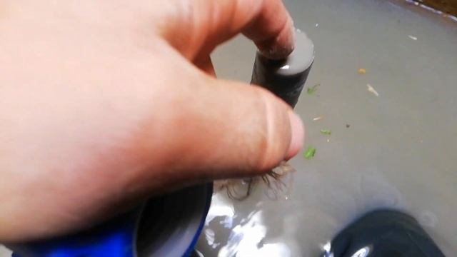 Скважина в колодце на песчаном плывуне! Самоизлив!