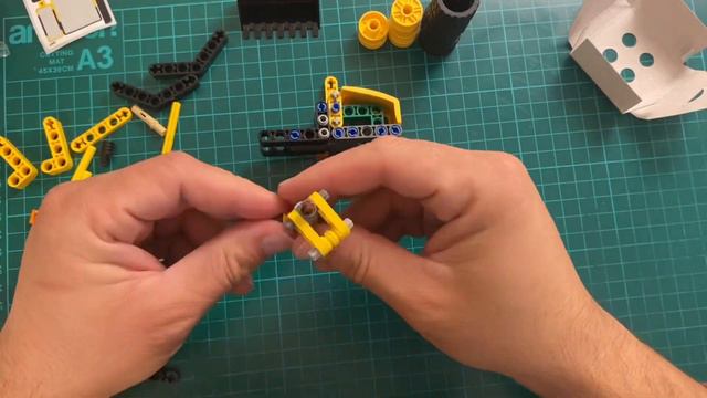Lego Technic: Volvo loader. Timelaps build смотреть онлайн