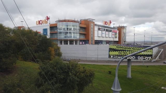 Панорамный вид на город с моста возле ТРЦ Июнь ( Красноярск левобережный ) Осень 2022 смотреть онлайн