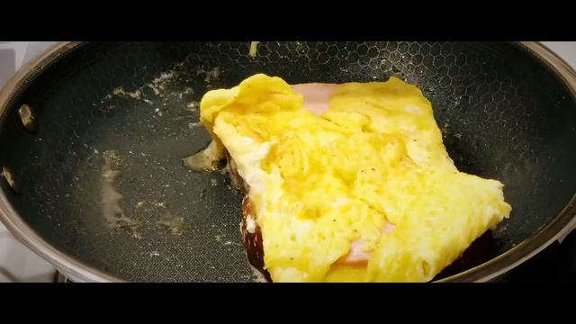 One Pan Egg Toast |零失败快手早餐鸡蛋吐司 смотреть онлайн