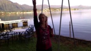 Танец Хула всего за 7 минут!  Мастер-класс Новогоднего гавайского танца.