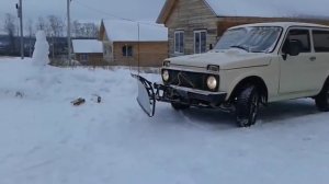 Копия видео Нива с отвалом