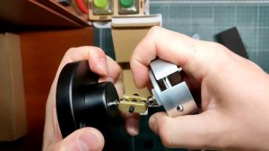 Универсальный держатель для покраски миниатюр (и не только) от "Green Stuff World".