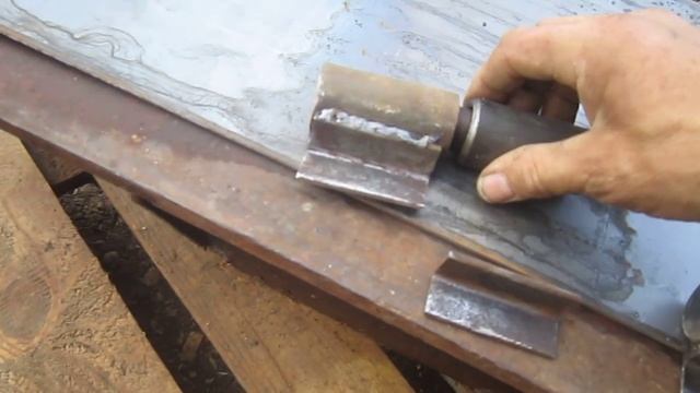 Установка второго металлического листа ворот гаража. смотреть онлайн