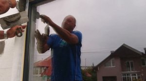 Клеим планку примыкания к раме окна своими руками! наружный оконный профиль Обязательно делай это