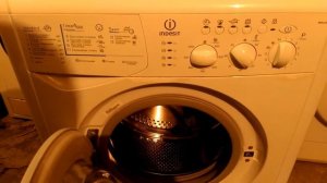 Стиральная машина Индезит Indesit wil103