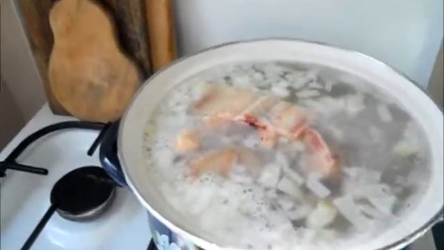 Уха с сома. Рыбный суп. смотреть онлайн