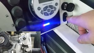 Супер подсос для Suzuki DT-30 установлен на приборную панель Салют 430 про.