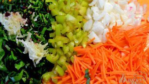 Борщ из свекольной ботвы.