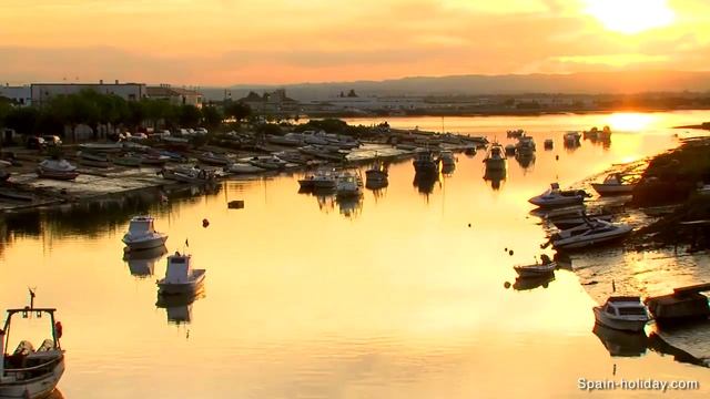 Andalusia - The land of a thousand landscapes смотреть онлайн