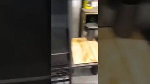 Мангал с вытяжкой для закрытых помещений.