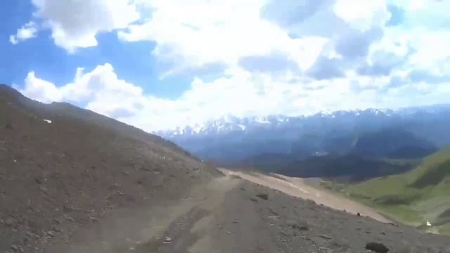 Спуск с Акташского ретранслятора. Горный Алтай.