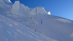 Подошли к ледовой стене. "Белуха. Восхождение вглубь себя."