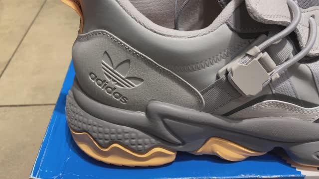 Adidas Ozweego Flipshield FX6045 смотреть онлайн