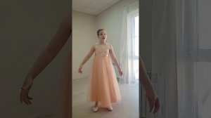 Р. Квилтер «Июнь», исп. Радзявичуте Василиса, 10 лет