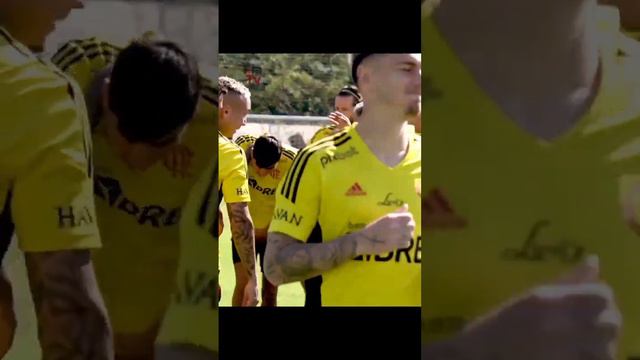 Erick PULGAR e Guillermo varela no corredor polonês