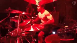 ?Профессиональные болезни и травмы барабанщиков?