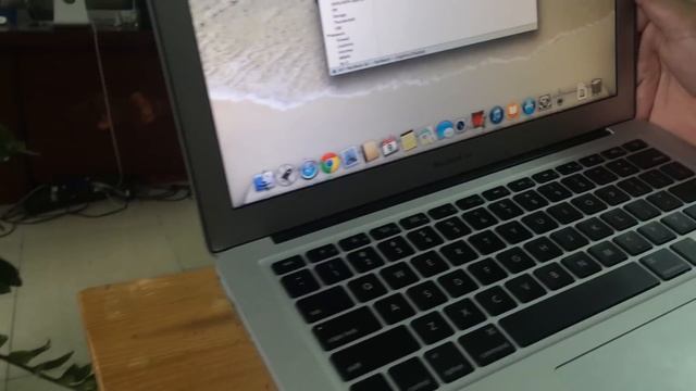 Bán Macbook Air A1466 MD231 смотреть онлайн
