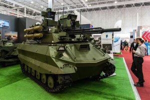 УРАН-9 Боевой российский робот России весом 12 тонн. УРАН-9-это будущая стальная пехота России