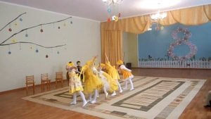 Танец солнечных лучиков (средняя группа)