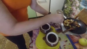 узбекское блюдо "Кузешурва" в горшочке