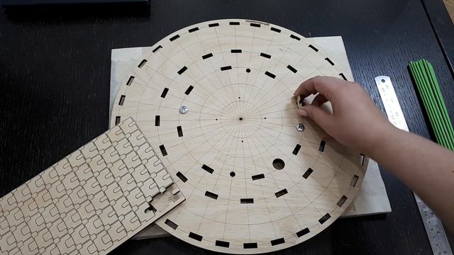 Станок для круглого дна / плетение из бумаги