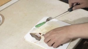 Как разделать мелкого окуня на филе.