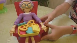 Не разбуди бабулю !!! Развлечение для детей Детская игра (2017 год) перезалив