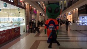 Танец Инопланетянина DNS в Перми (ТЦ "Столица")