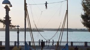 НЕОБЫЧНАЯ _ Фильм-экскурсия по Самаре (2023) (720p)