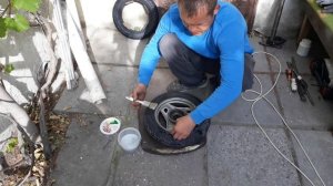 Как поменять покрышку на скутере. How to change a tire on a scooter