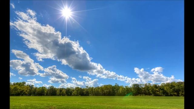 В небе туча хмурится