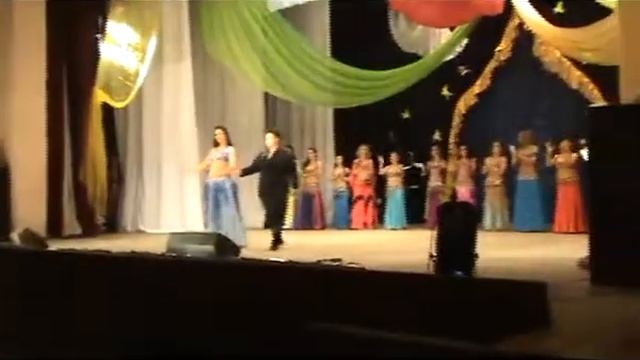 Izhevsk SHkola Petrovyh Defile kostyumov ot Eleny Isangil'dinovoj 2009g 480 смотреть онлайн
