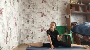 RuУрок:шпагат на правую и левую ногу
